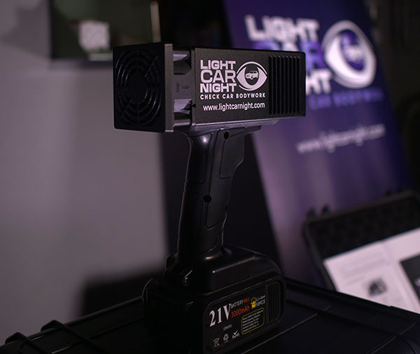 Light Car Night device